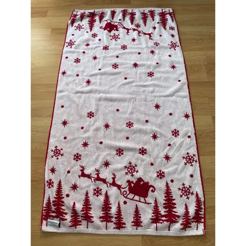 Deborah Connolly Designs 2 pc.set Bath Towels White & Red Christmas Santa Sleigh